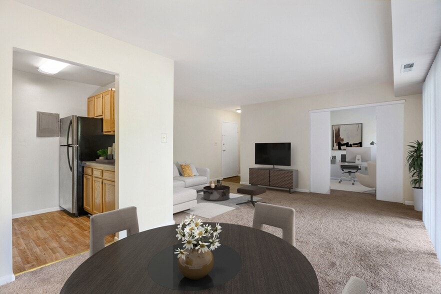 Building Photo - Holly Spring Meadows