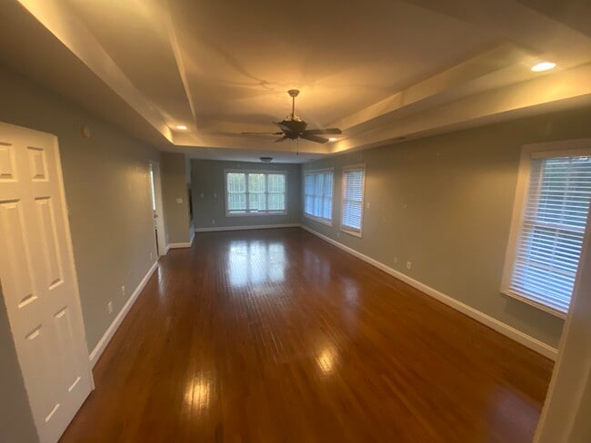 Building Photo - 100 Beacon Hill Pl