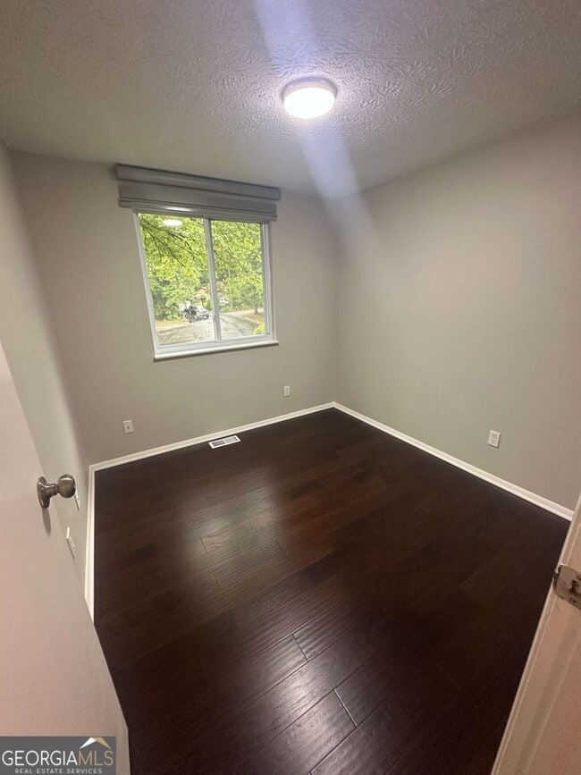 Building Photo - 2205 Mill Wood Ct NW