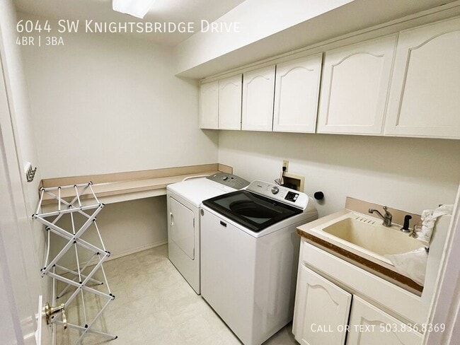 Building Photo - 6044 SW Knightsbridge Dr