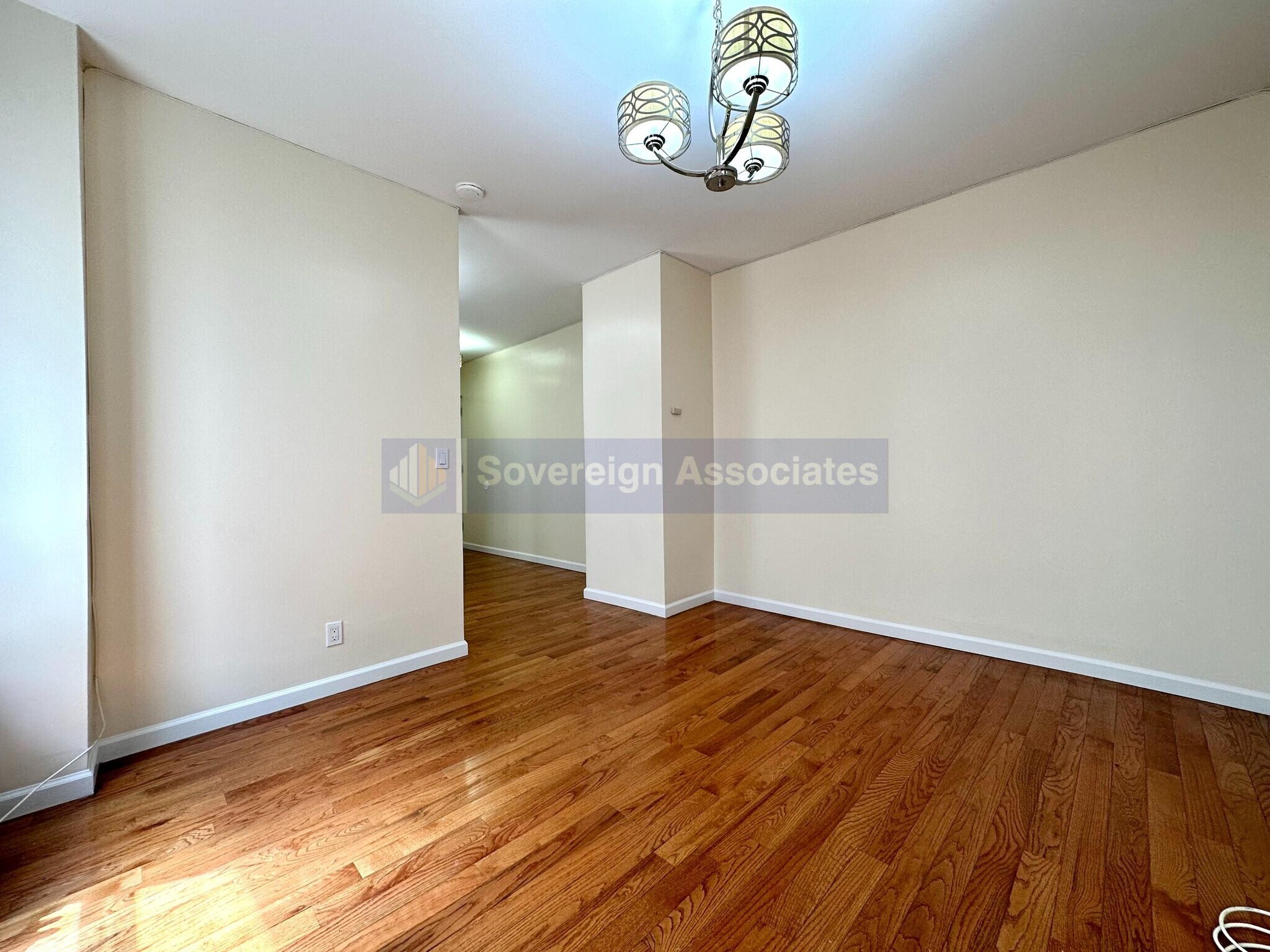 Building Photo - 498 W 159th St