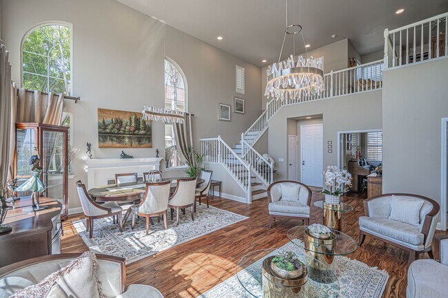 Building Photo - Expansive 5-Bedroom Home with Spa & Solar ...