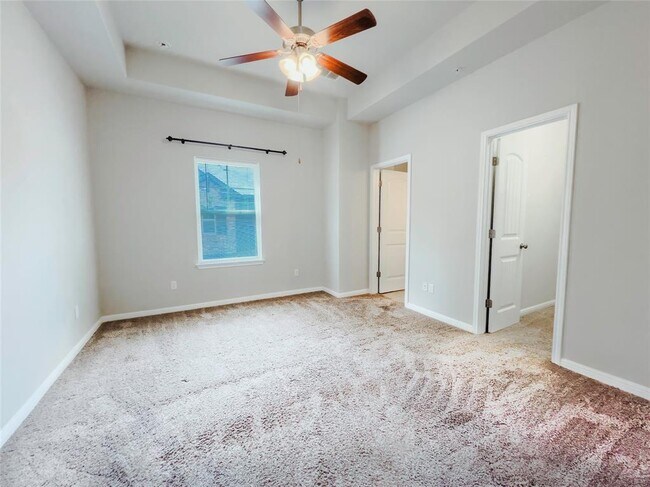 Building Photo - 7220 Wyoming Springs Dr