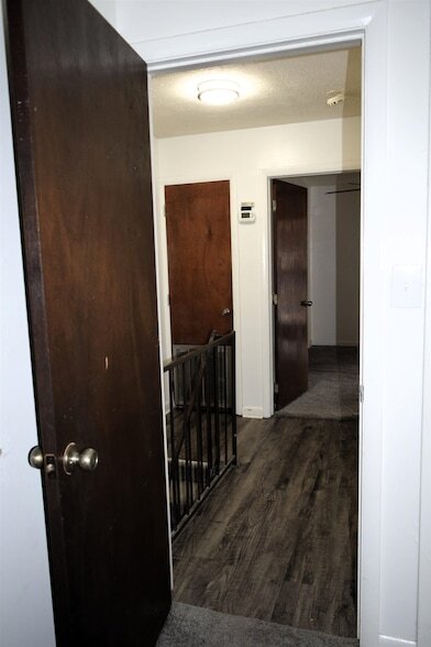 Building Photo - 409 Westwood Dr