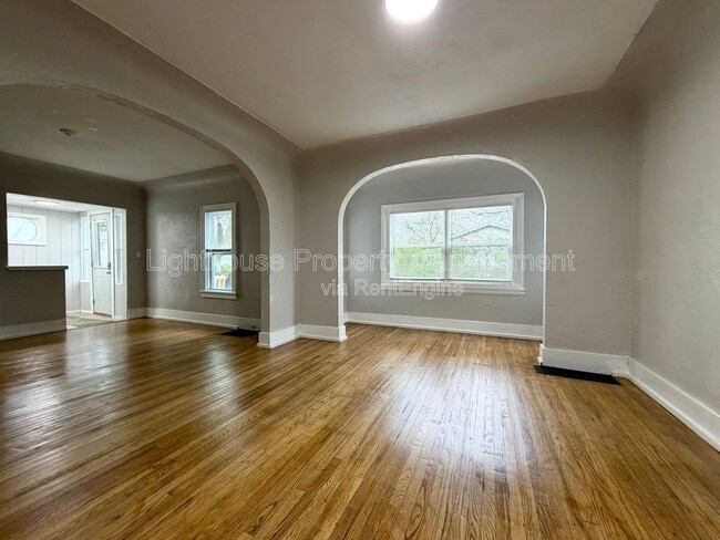Building Photo - 2145 8th St