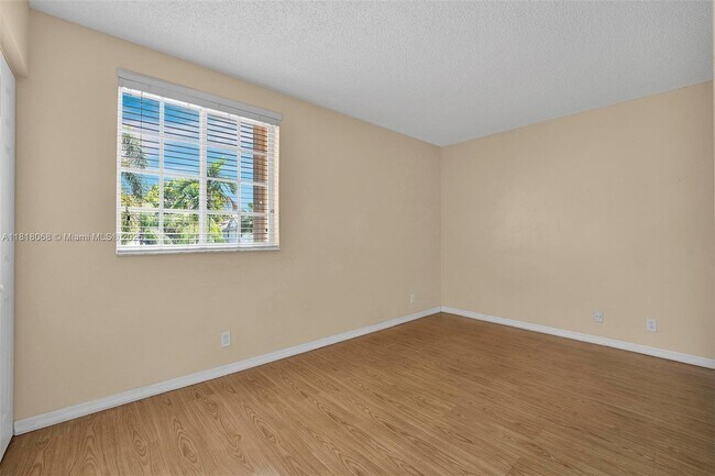 Building Photo - 3905 San Simeon Ln