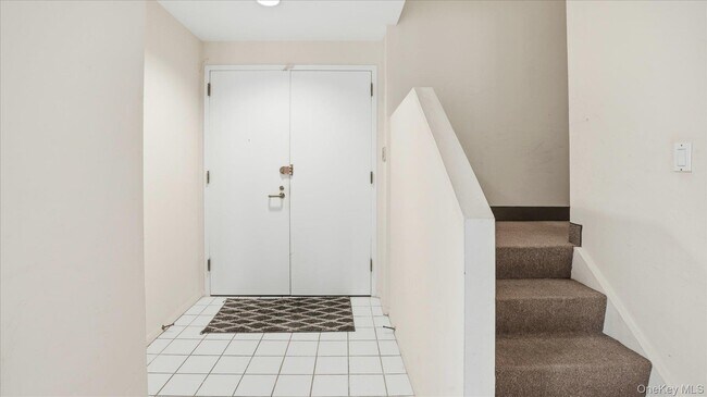 Building Photo - 100 Cutter Mill Rd