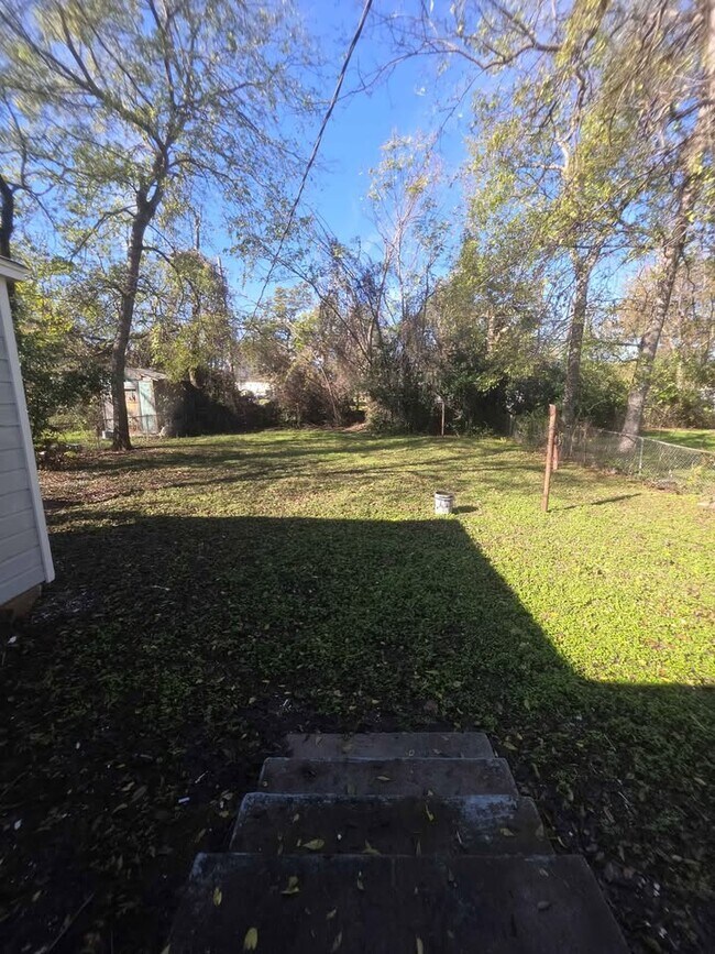 Building Photo - 3612 Bright St