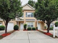 Building Photo - Gorgeous 2 Bedroom/2 Bath Townhome
