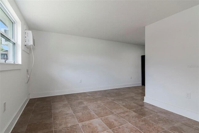 Building Photo - 6713 S Kissimmee St
