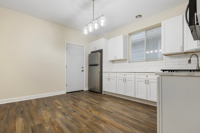 Building Photo - 10747 S Indiana Ave