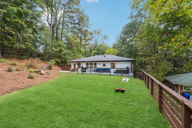 Building Photo - NEW! Fully Furnished Atlanta Oasis - Upsca...