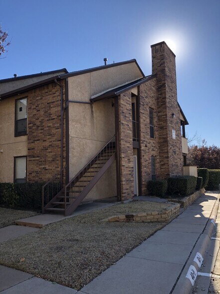 Building Photo - 2109 Horizon Trail