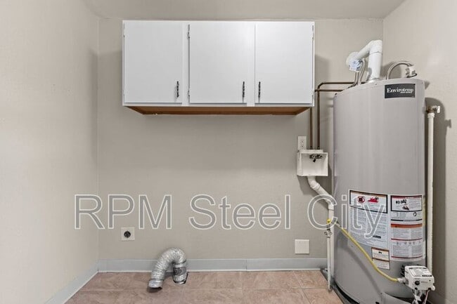 Building Photo - 1009 Constitution Rd