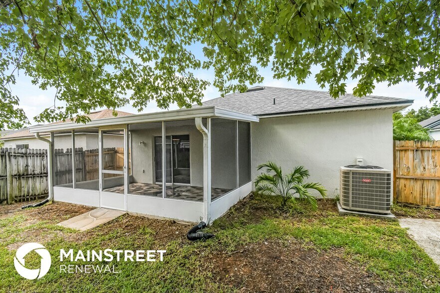 Building Photo - 7336 Lawn Tennis Ln