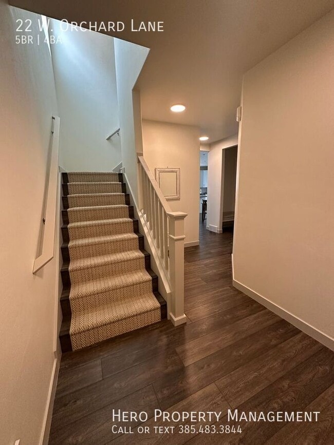 Building Photo - 22 W Orch Ln