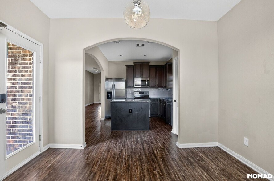 Building Photo - 1829 Tyne Way