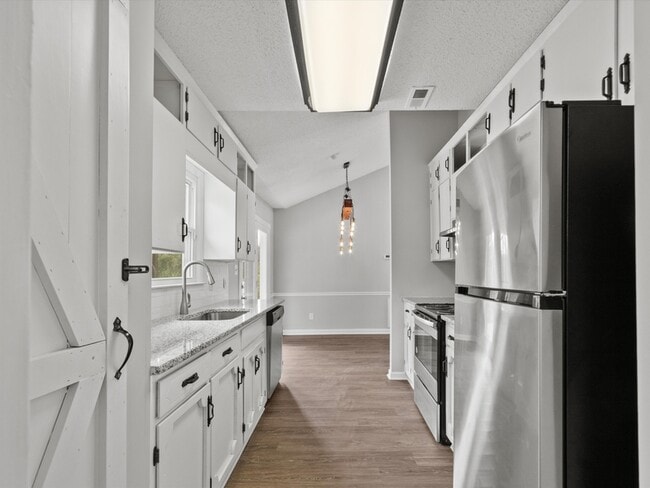 Building Photo - 2903 Deerfield Rd NW