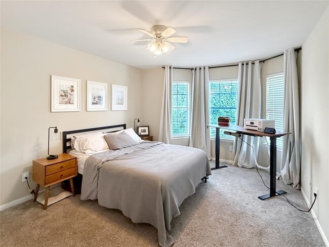 Building Photo - 803 Meadow Bluff Ct