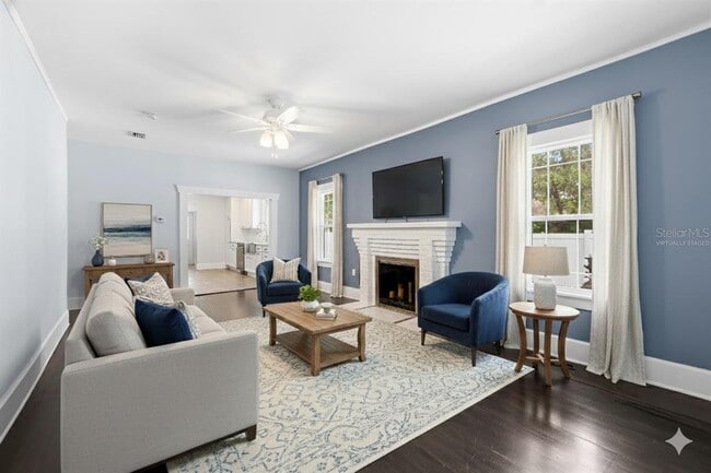 Building Photo - 313 23rd Ave N