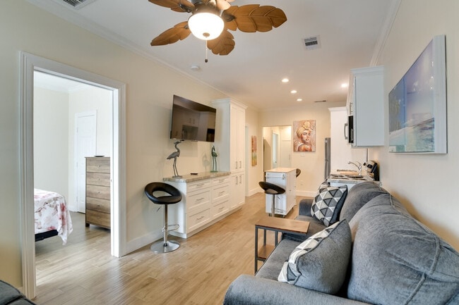 Building Photo - 1206 26th St