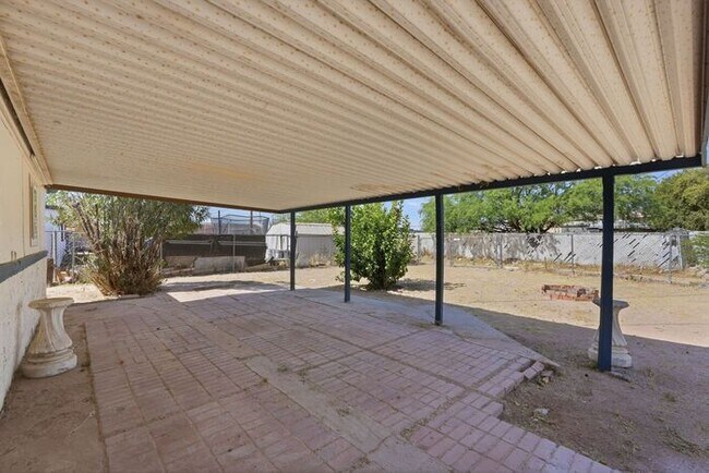 Building Photo - 4608 Fremont Ave