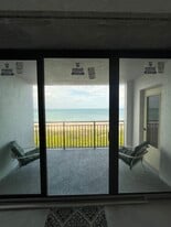 Building Photo - 10102 S Ocean Dr