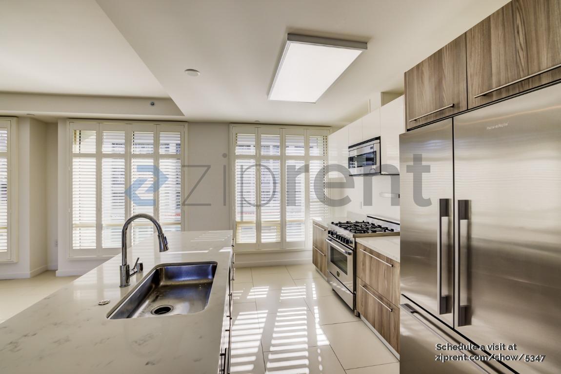 Building Photo - 1789 Washington St