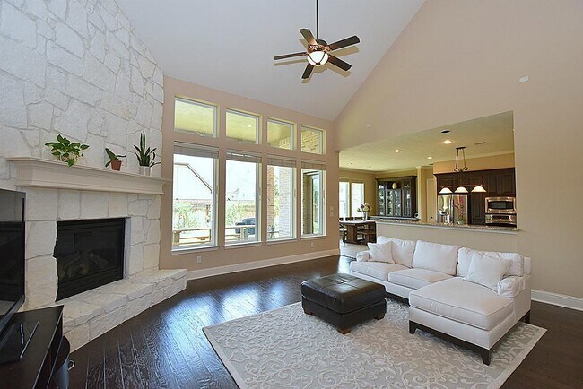 Building Photo - 18908 N Bee Cave Springs Cir