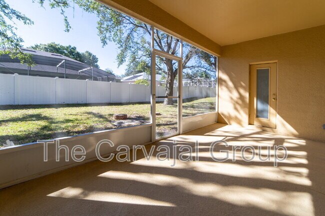 Building Photo - 423 Heather Hills Dr