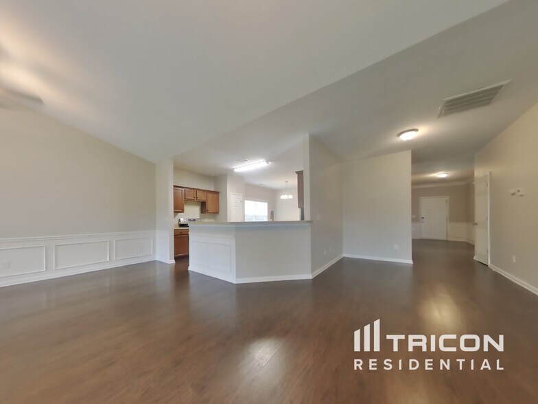 Building Photo - 154 Mercer Ln