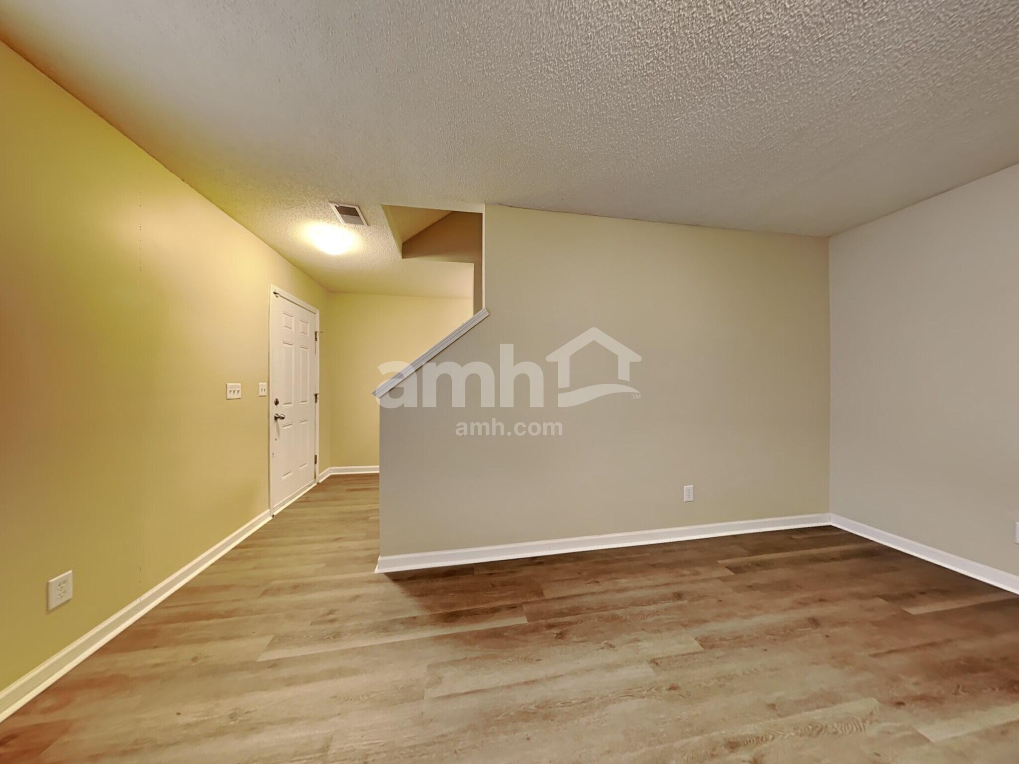 Building Photo - 110 Macallan Ct