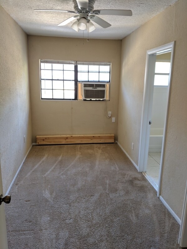 Building Photo - 110 N Mills Ave