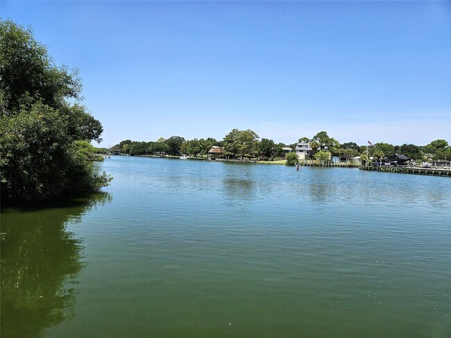 Building Photo - 18617 Egret Bay Blvd
