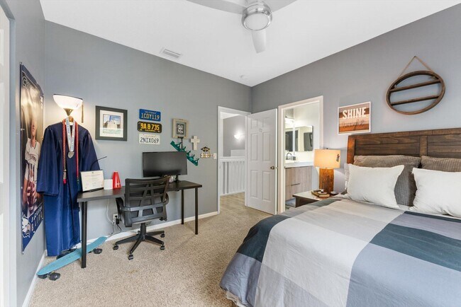 Building Photo - 4487 NW 42nd Terrace