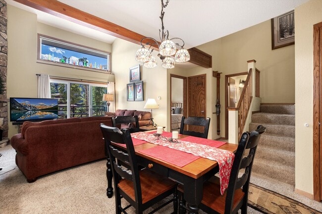 Building Photo - Price Reduced– Winter Seasonal Lease, Available Now through the end of May. Furnished with Utilit...