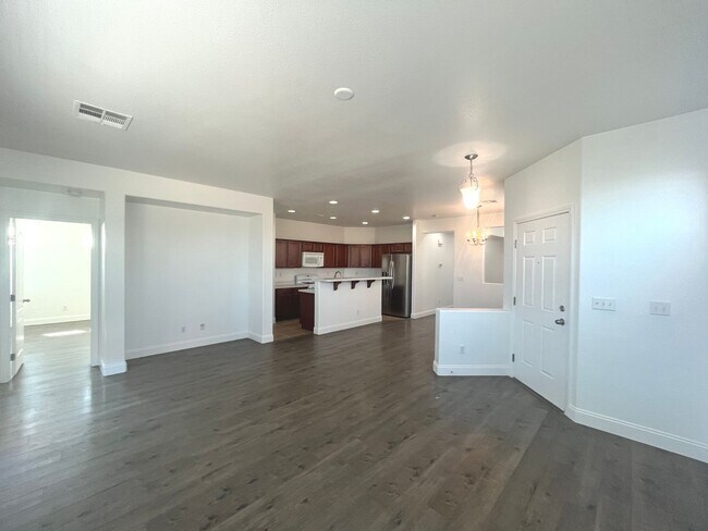 Building Photo - Stylish single-story living with 3 bedrooms, 2 baths, plus a versatile den — 1,489 sq ft of comfo...