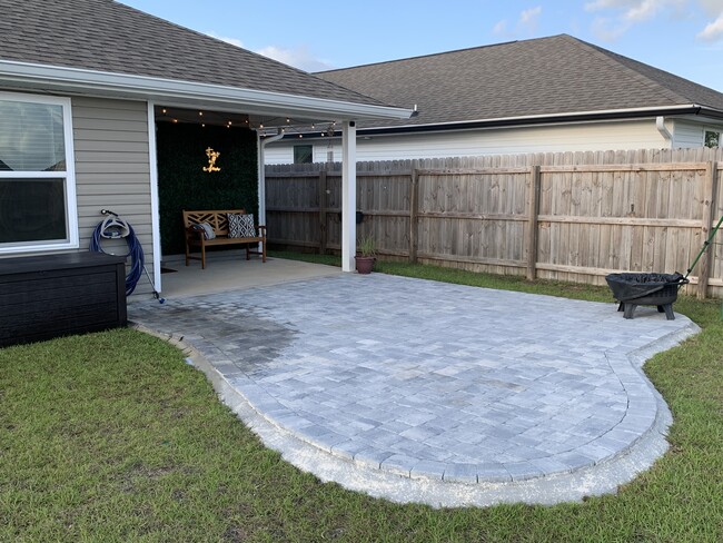 Building Photo - 5240 Peach Dr