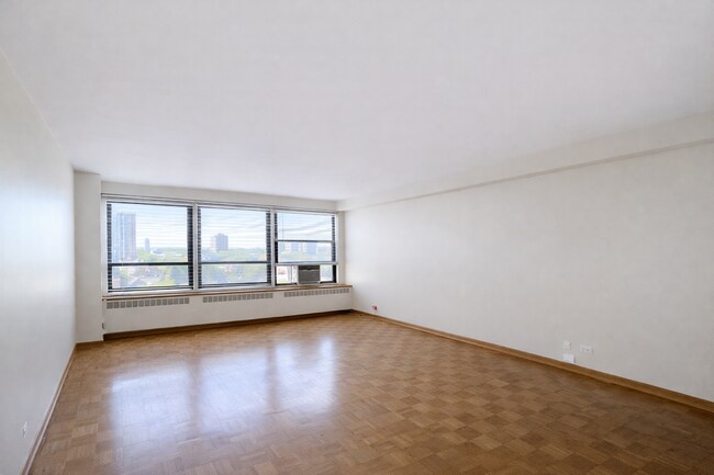 Building Photo - 4180 N Marine Dr