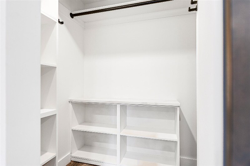 Building Photo - 71-31 Loubet St