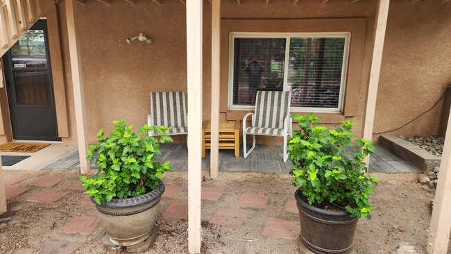 Covered patio space - 1405 Spring Valley Dr