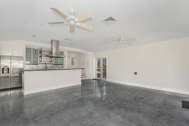 Building Photo - 500 Palmetto Dr