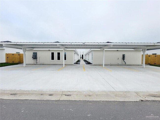 Building Photo - 3501 Fuerte Ave