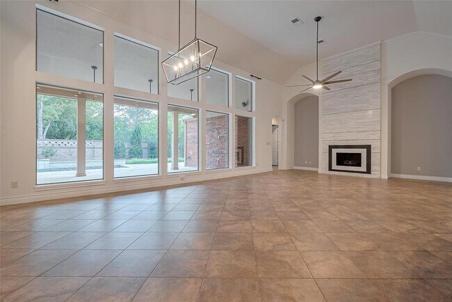 Building Photo - 25307 Oakton Springs Dr