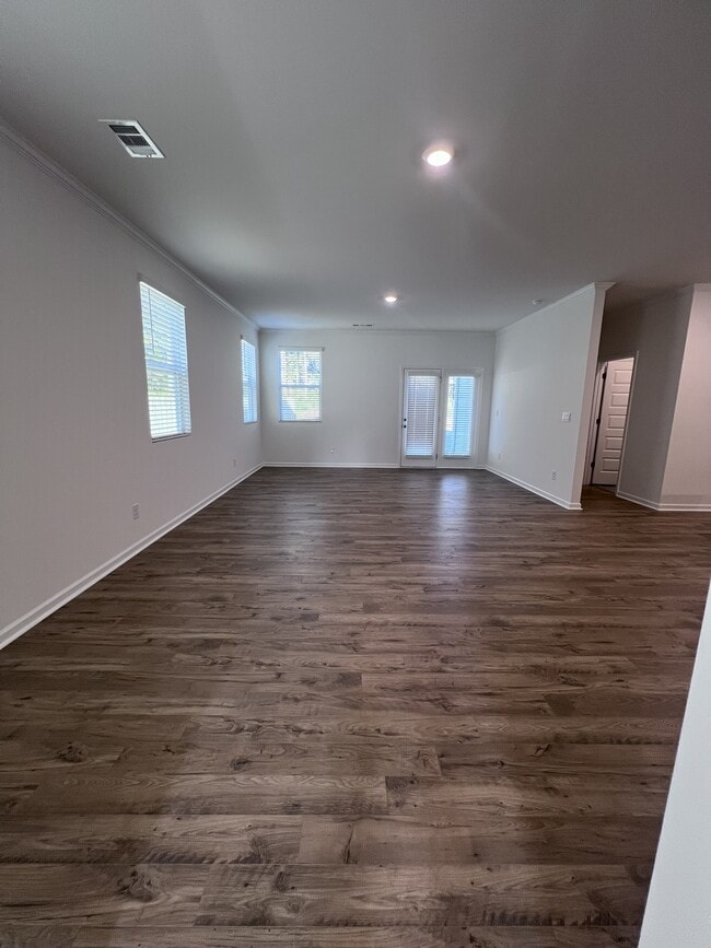 Building Photo - 6092 Knickerbocker Street