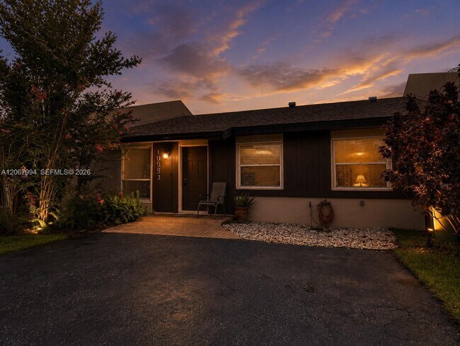Building Photo - 10953 SW 122nd Ct