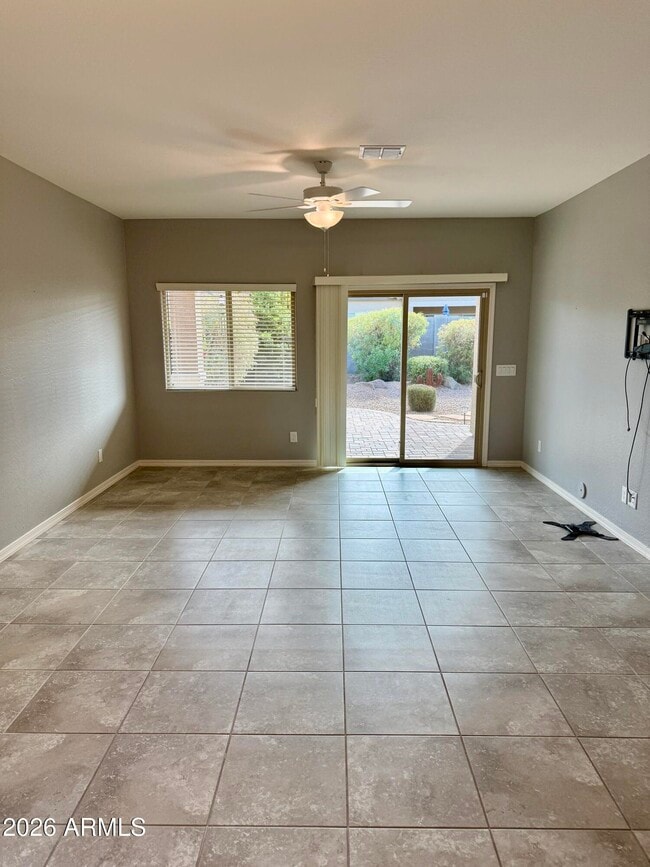 Building Photo - 1501 W Buckeye Tree Ave