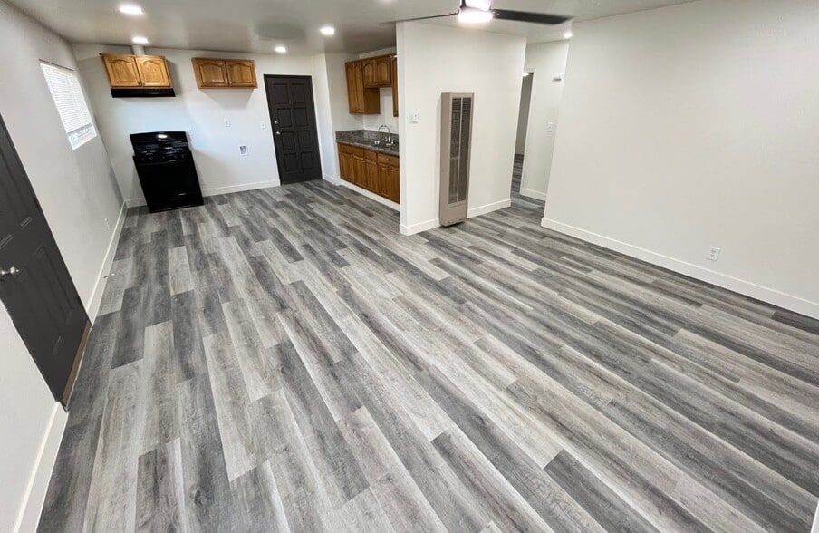 Building Photo - 515 Ramona Ave