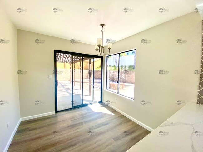 Building Photo - Updated 3BD/2BA with Air Conditioning