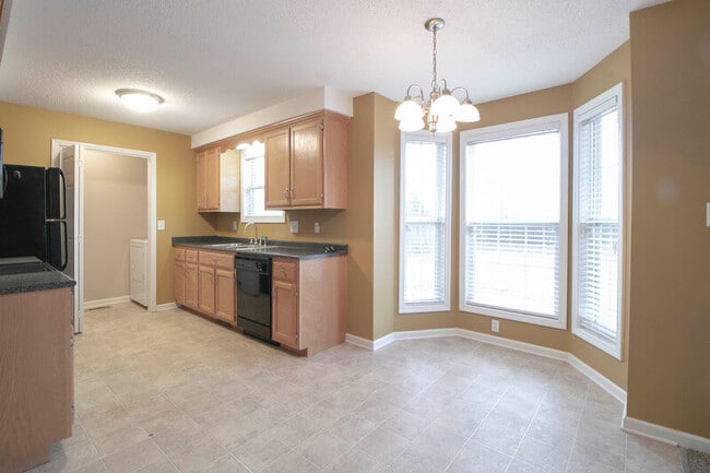 Building Photo - 2630 Del Ray Dr